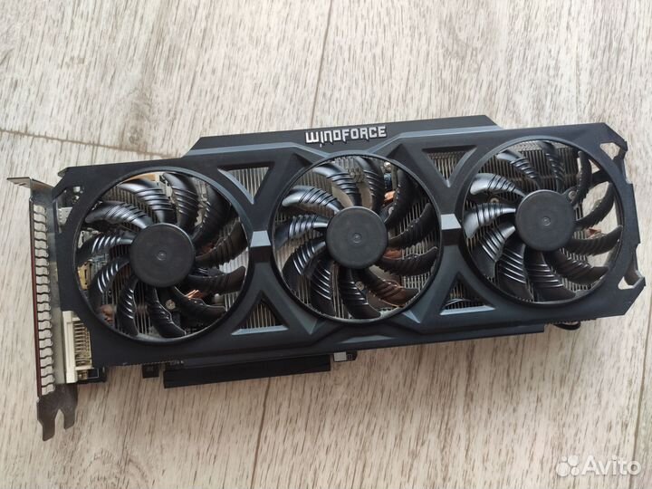 Gigabyte r9 280x 3gb