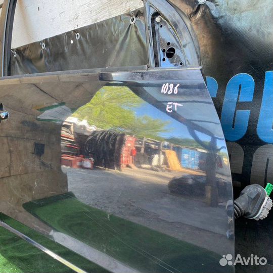 Дверь передняя правая Suzuki Grand Vitara/ Escudo