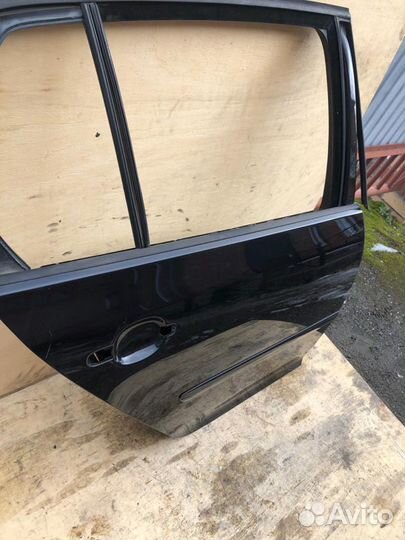 Дверь задняя правая VW Golf 5