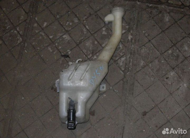 Бачок омывателя с мотором Mazda Demio DY 2002-2004