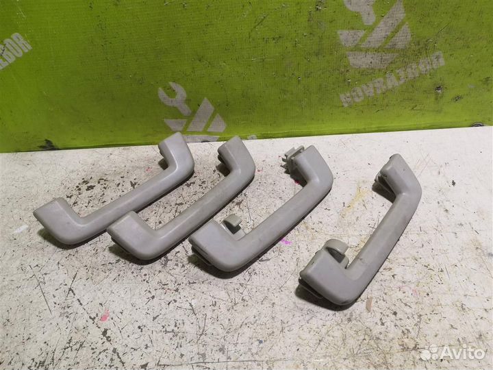 Ручка внутренняя потолочная Форд Фокус 2