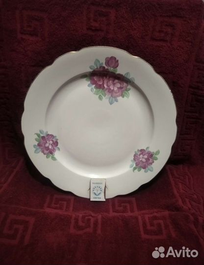 Тарелка, блюдо большое