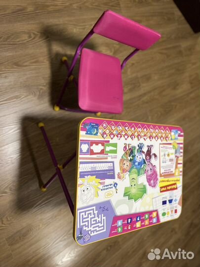 Детский стол и стул