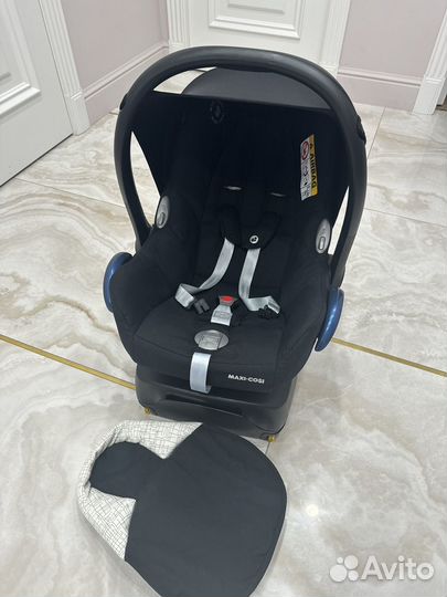 Автолюлька Maxi-Cosi CabrioFix с базой FamilyFix