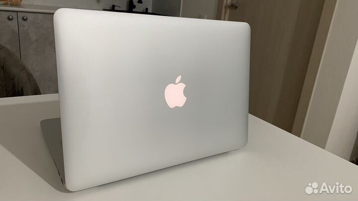 Apple MacBook Pro 13, Retina, Early 2015