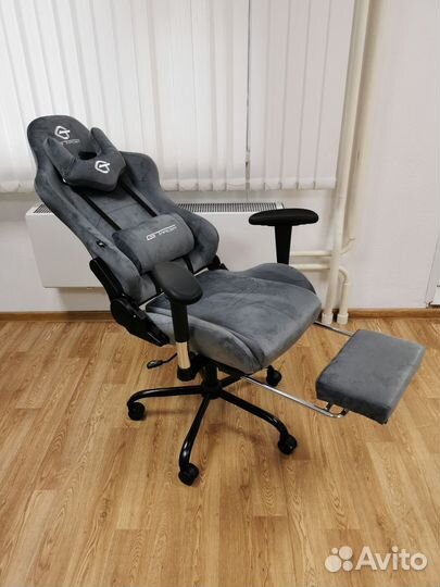 Компьютерное кресло игровое ткань с подножкой