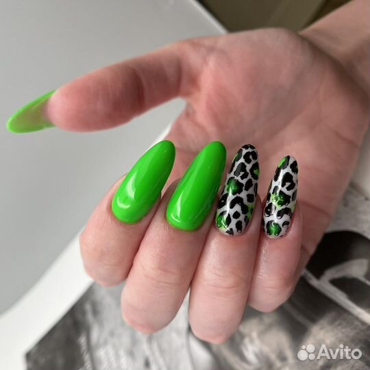 Маникюр,педикюр