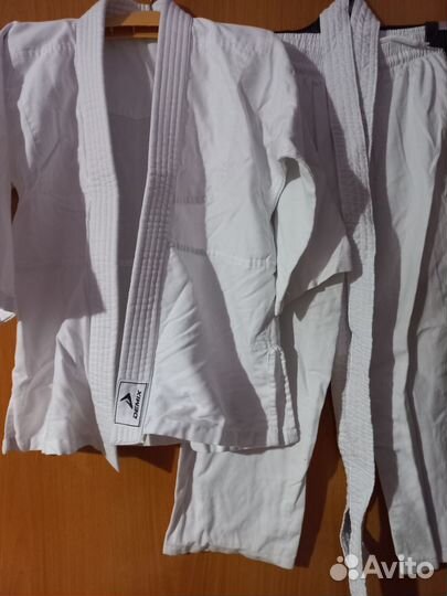 Продам детские вещи