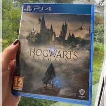 Sony PlayStation 4 + 2 джойстика и Игра