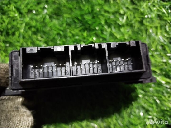 Блок парктроников Volkswagen Passat B6