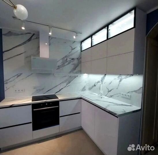 Кухня на заказ. Доставка и сборка