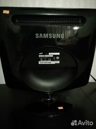 Монитор Samsung SyncMaster 932B