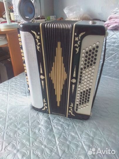 Продам 4 баяна