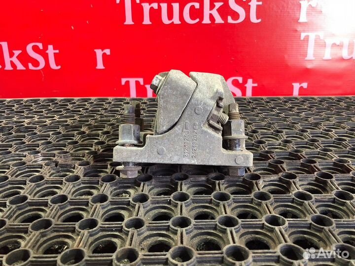 Кронштейн крыла