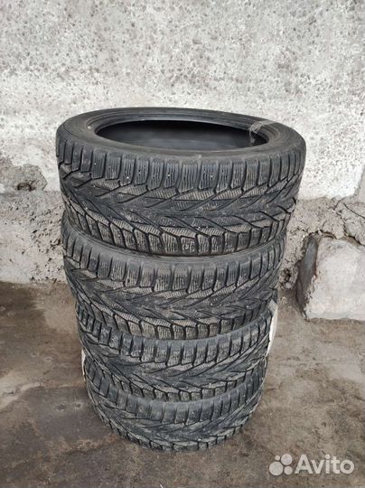 Nokian Tyres Hakkapeliitta R2 SUV 255/45 R20