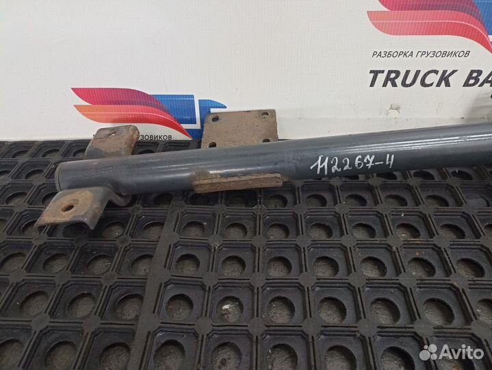 41013675 Кронштейн крыла переднего левый