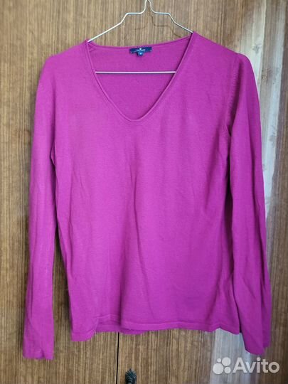 Трикотажный джемпер женский цвета фуксия, замер М