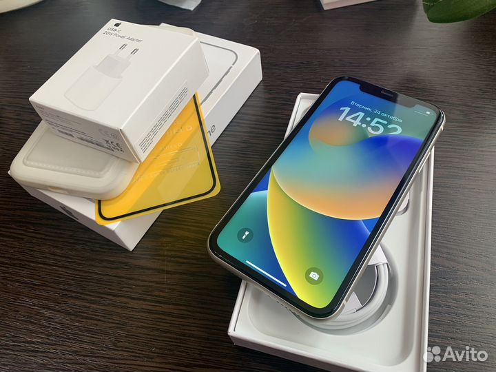 iPhone 11, 128 ГБ