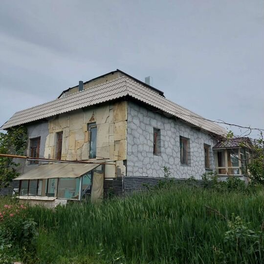 Дом 186 м² на участке 8 сот.