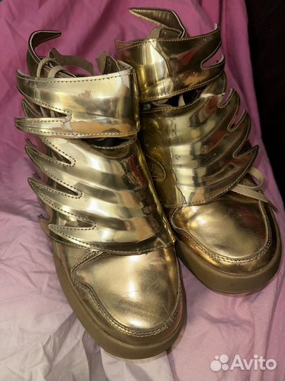 Кроссовки adidas jeremy scott wings 3.0