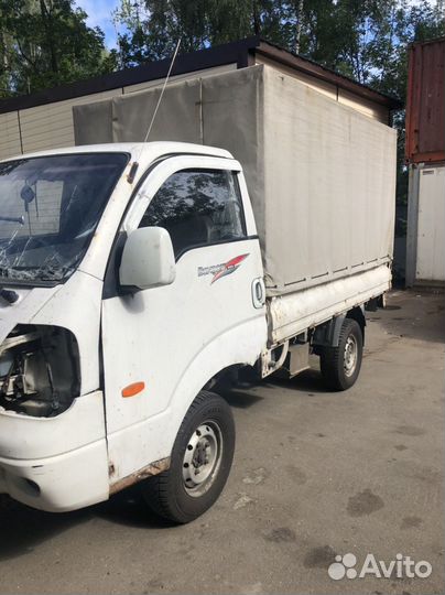 Kia Bongo 3.0 МТ, 2010, битый, 372 000 км