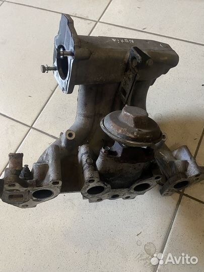 Впускной коллектор б/у Daewoo Nexia.Разбор