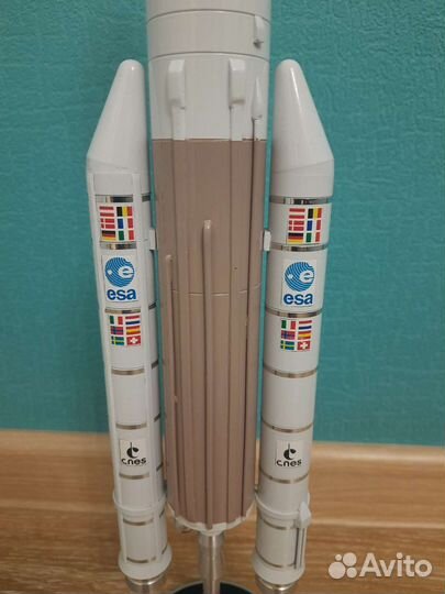 Модель ракеты Ариан 5, масштаб 1:72