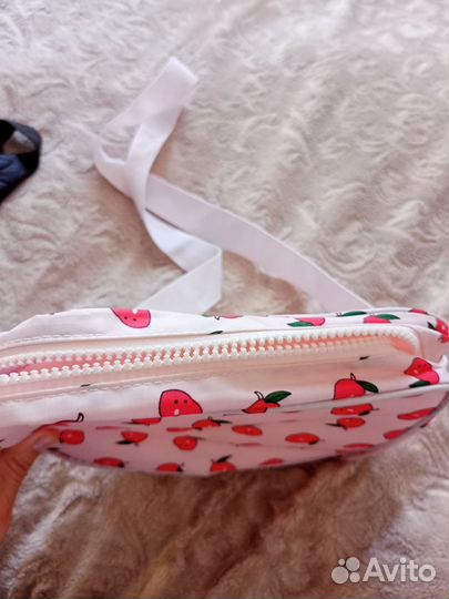 Детские сумочки и рюкзак пакетом