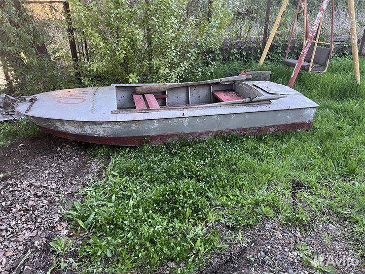 Лодка алюминиевая