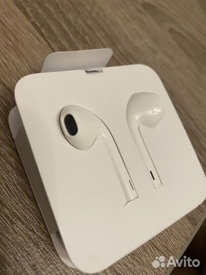 Наушники Apple EarPods (проводные) новые