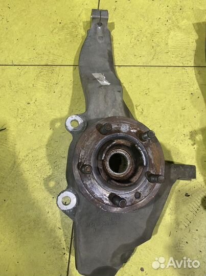 Land Rover Range Rover l405 кулак передний правый