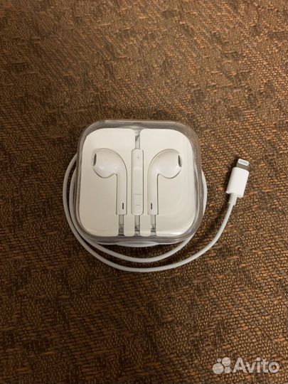 Наушники earpods