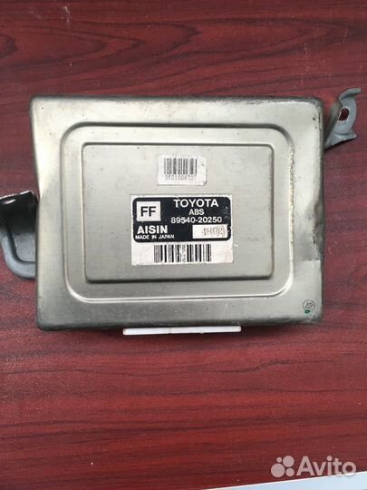 Блок управления abs Toyota Corona ST191