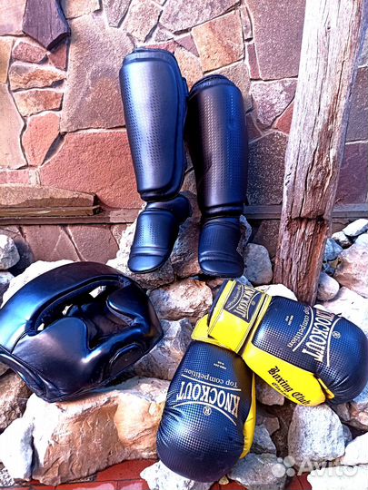 Тайский бокс. Продается экипировка\защита