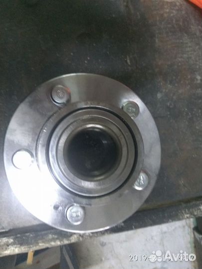 Продам ступицу хундай Сантафе