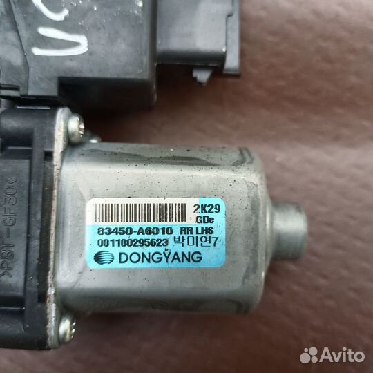 Hyundai i30 Моторчик стеклоподъёмника задний левый