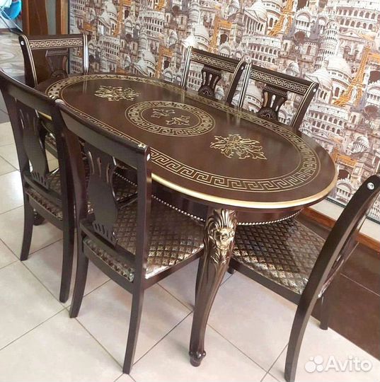 Столы и стулья