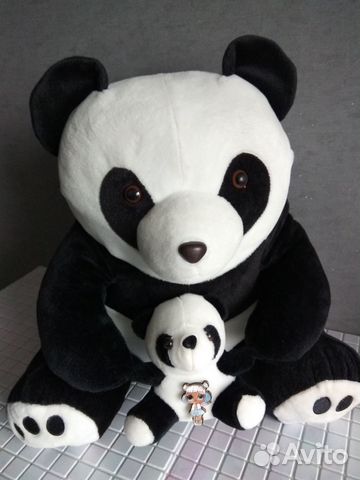 Панда с малышом