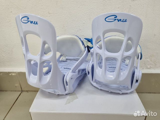 Крепления для сноуборда Gnu Onesie (новые)
