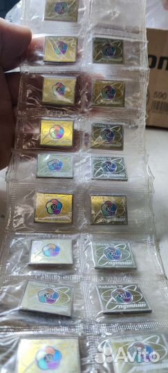 Значки в упаковке.Одного вида.ситалл.Спутник СССР