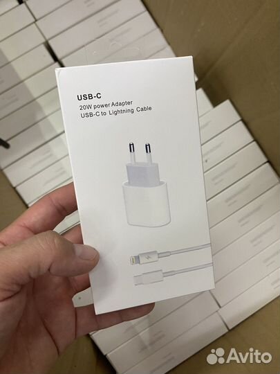 Зарядка на iPhone 20w + кабель