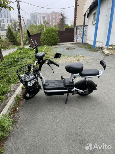 Продам электросамокат