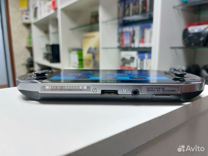 Sony ps Vita + 64 Гб + 20 игр 3G/WiFi