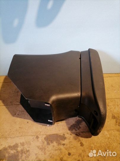 Консоль центральная Mitsubishi Outlander