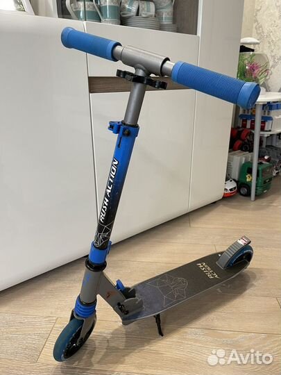 Самокат двухколесный