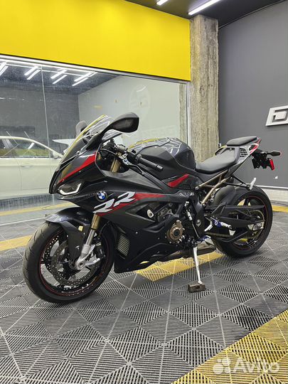BMW S1000RR