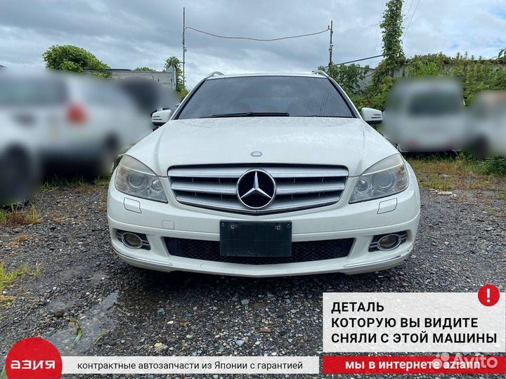 Решетка под лобовое стекло / Жабо Mercedes-Benz