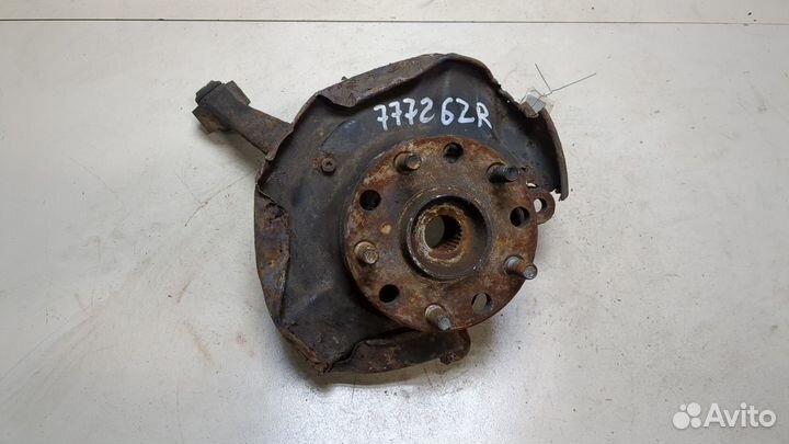 Ступица (кулак, цапфа) правая задняя Toyota MR2