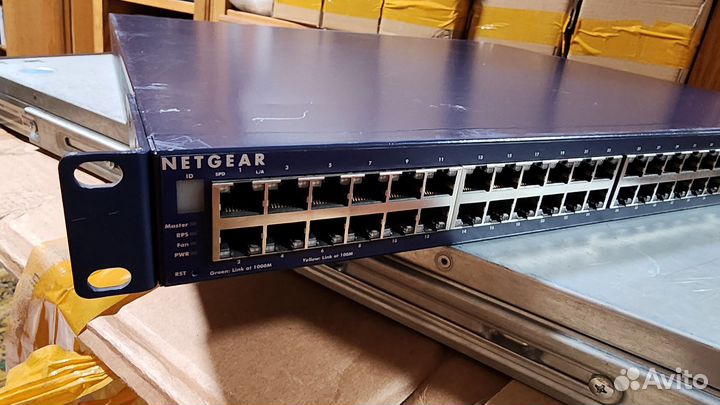 Netgear GSM7352S V2H1 prosafe 48+4 Gigabit Etherne