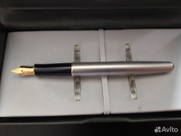 Перьевая ручка parker